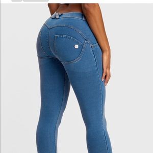 NWOT Freddy WR.UP. Blue jeans 👖 skinny
